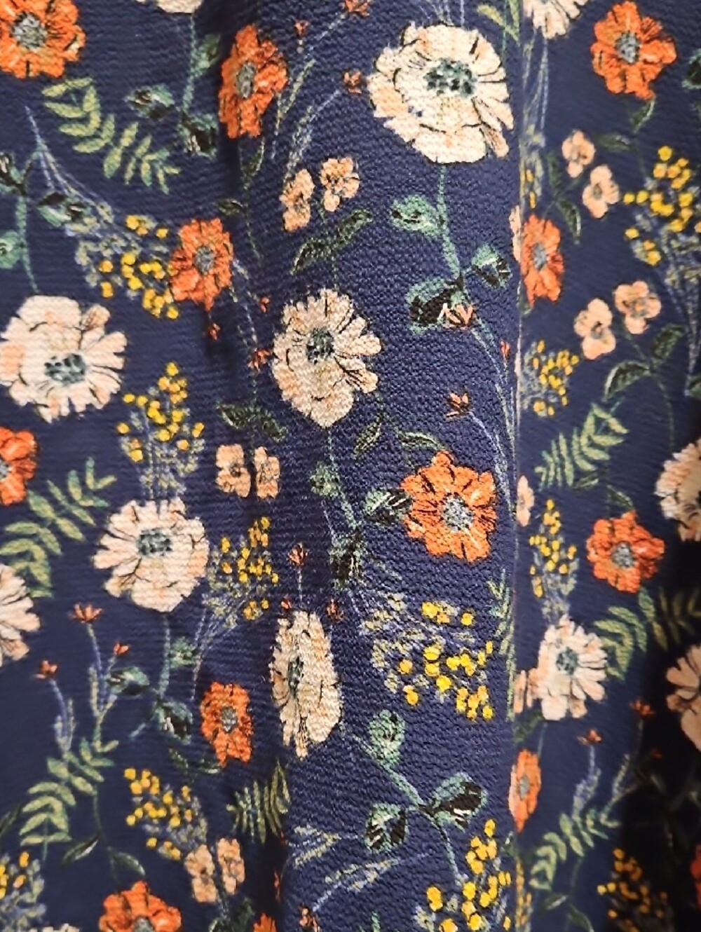 URBAN Romantics Navy Floral Keyhole Ruffle-Sleeve Top - Picture 4 of 7